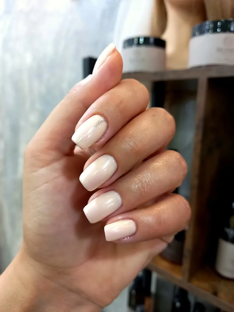 Manichiură și pedichiură · lucrare Amelie Studio Brăila